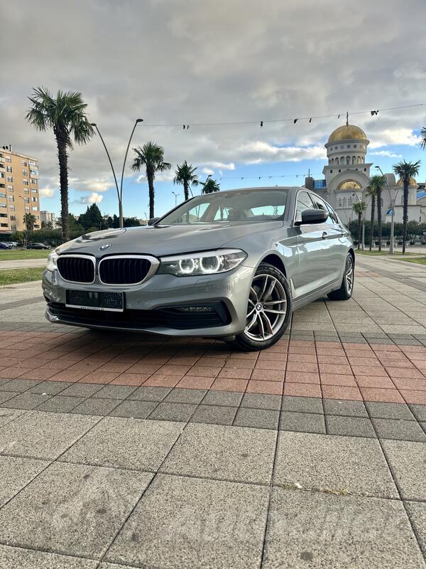 BMW - 520 - 2.0 D SPORT LINE
