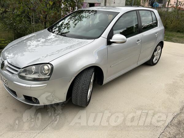 Volkswagen - Golf 5 - 2.0 TDI