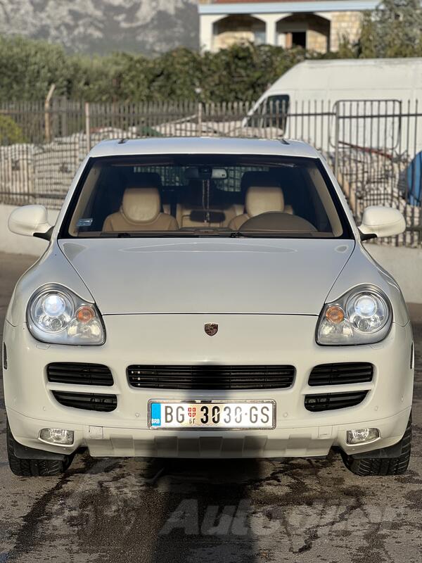 Porsche - Cayenne - 3200