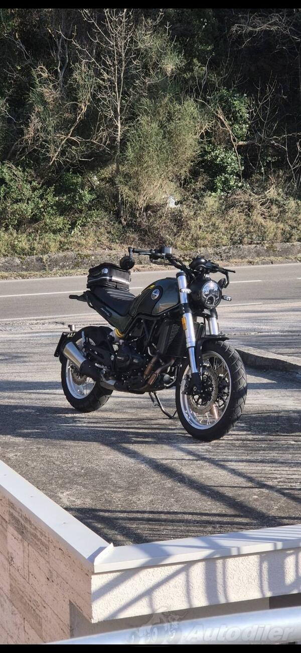 Benelli - Leoncino 500 Trail