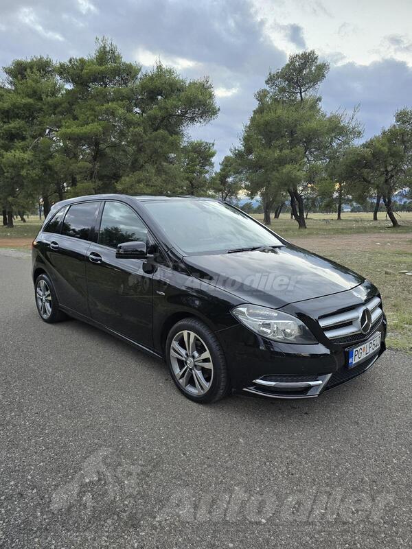 Mercedes Benz - B 180 - B 180 CDI