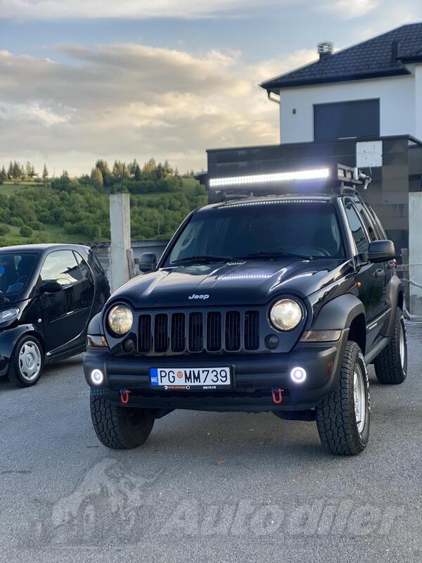 Jeep - Liberty - 2.8 crd
