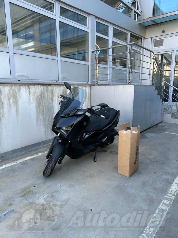 Yamaha - xmax 125 tech max