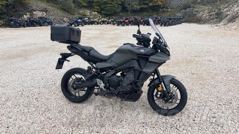Yamaha - Tracer 9
