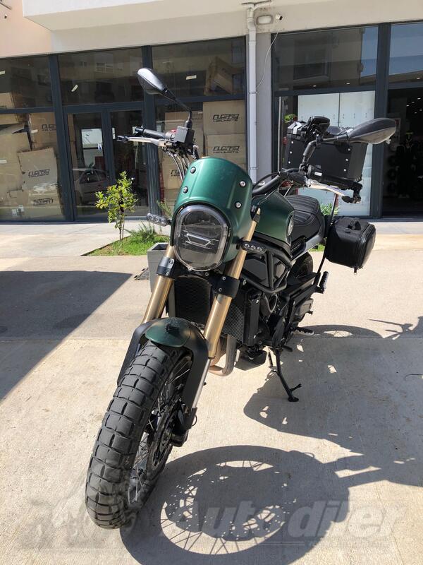 Benelli - Leoncino 800 Trail