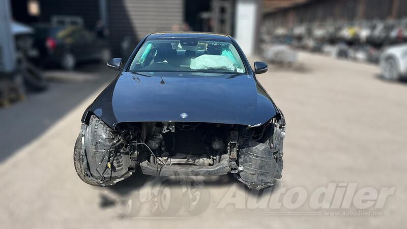 U djelovima Mercedes Benz - C 220