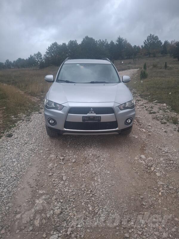 Mitsubishi - Outlander - 2.2