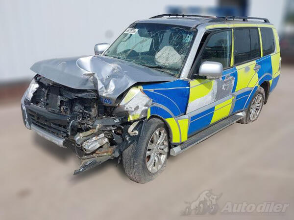 U djelovima Mitsubishi - Pajero Sport