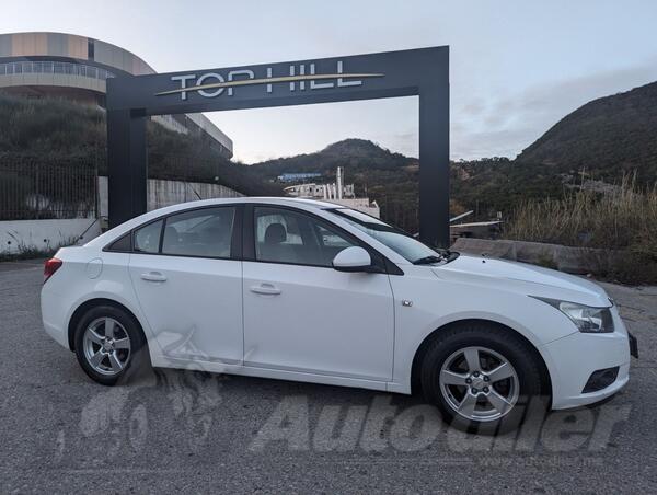 Chevrolet - Cruze - 1.6 b 81 kw