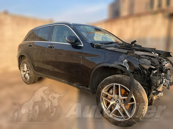U djelovima Mercedes Benz - GLC 220