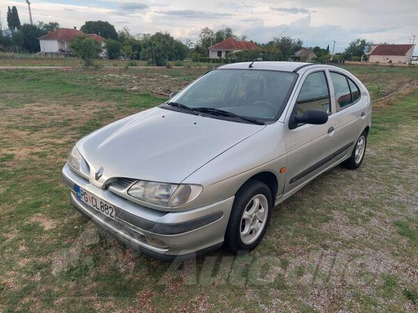 Renault - Megane