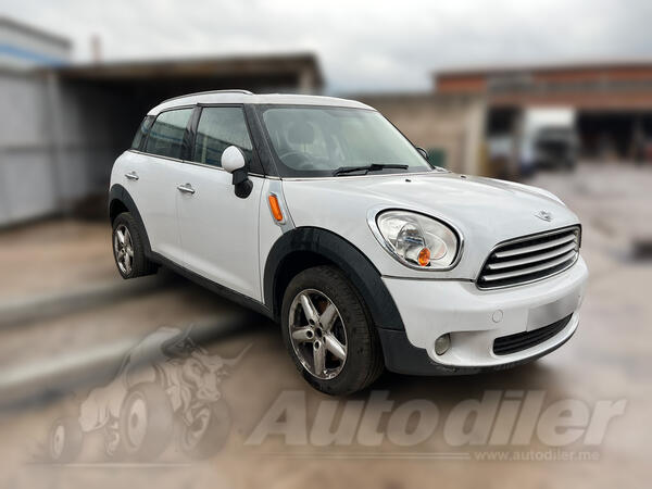 U djelovima Mini - Countryman