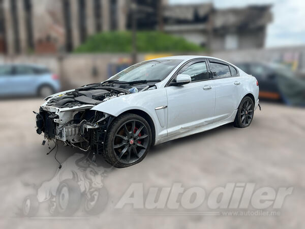 U djelovima Jaguar - XF