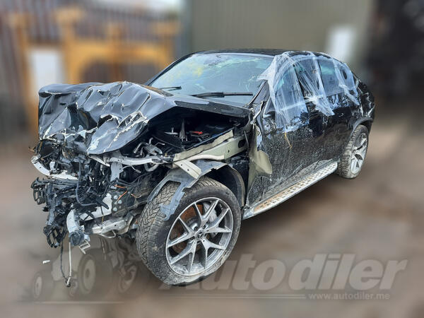 U djelovima Mercedes Benz - GLC 220