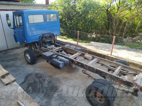Mercedes Benz - 814
