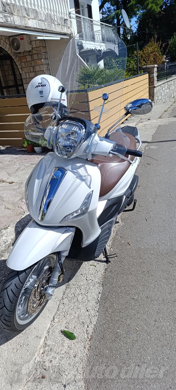 Piaggio - Beverly