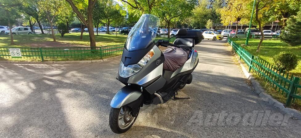 Aprilia - atlantic 500cc