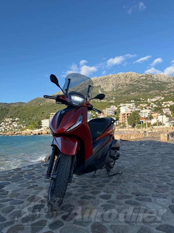 Piaggio - Beverly 300 S HPE