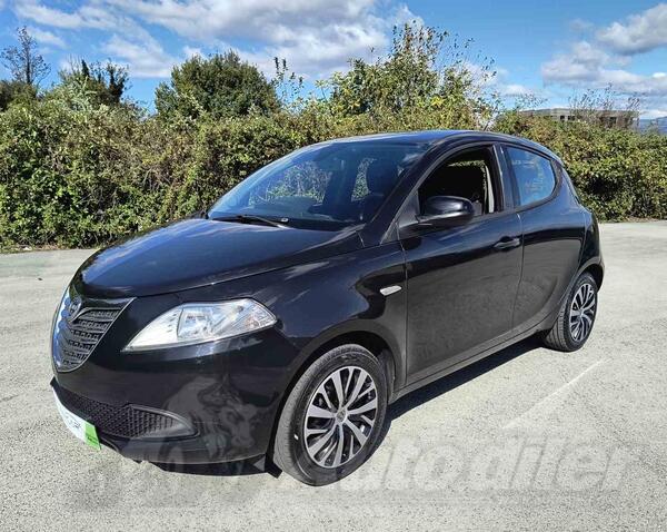 Lancia - Ypsilon - 1.2i