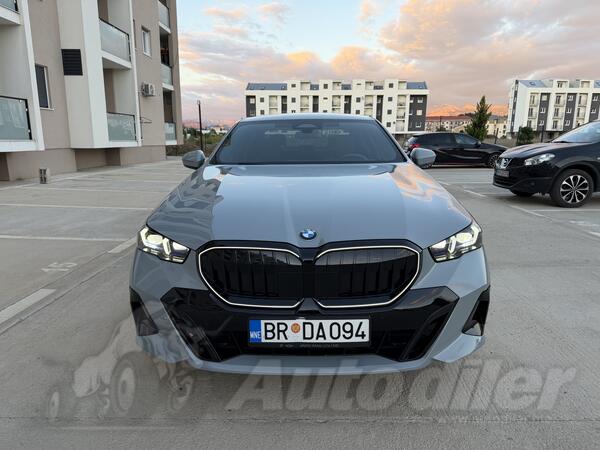 BMW - 520 - XDRIVE