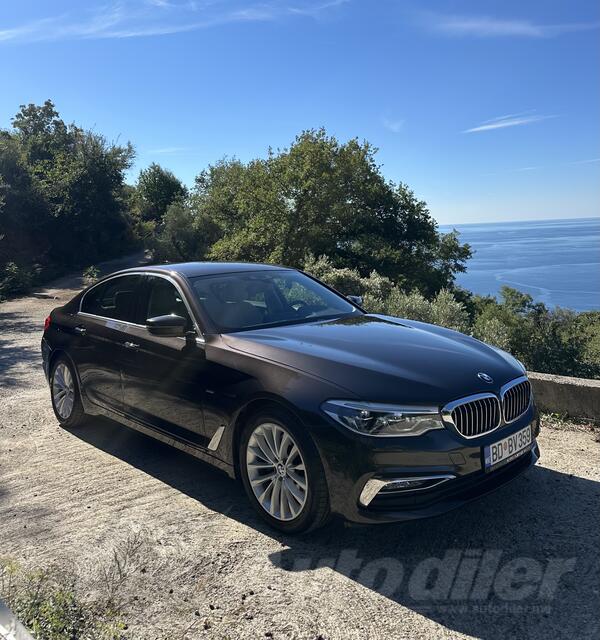 BMW - 520 - luxury line