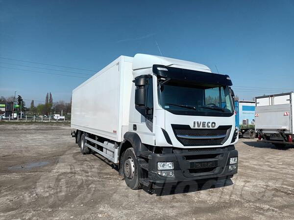 Iveco - Stralis 310 6x2 Kamion furgon + Lift