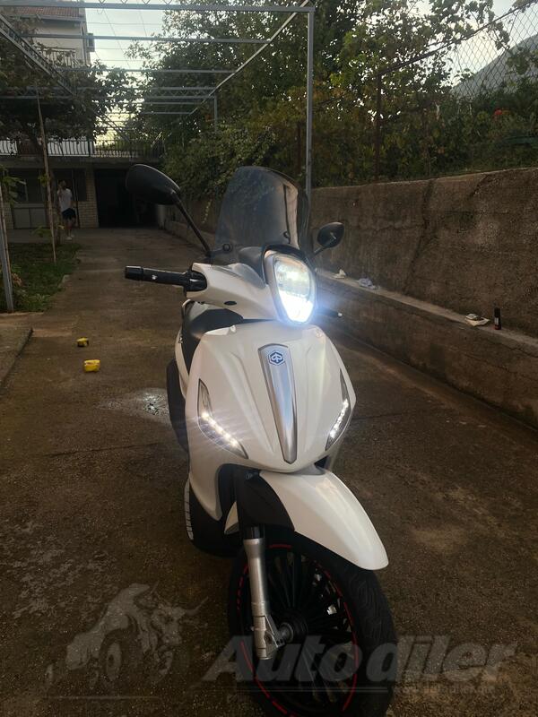 Piaggio - Beverly