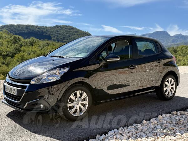 Peugeot - 208 - 1.5HDI Premium