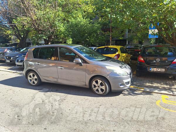 Renault - Scenic - 1.5 DCI