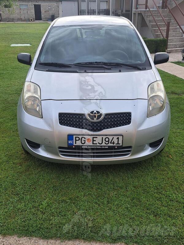 Toyota - Yaris - 1.0