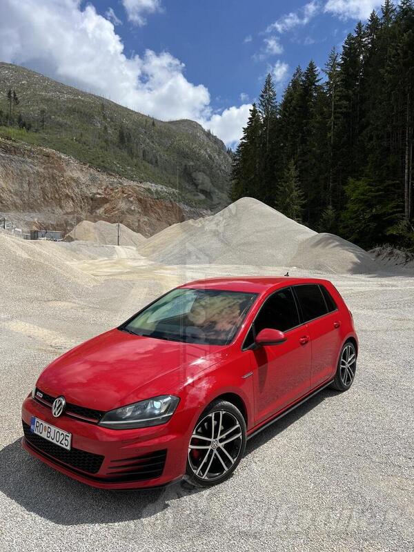 Volkswagen - Golf 7 - 2.0