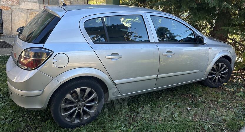 Opel - Astra - 1.6