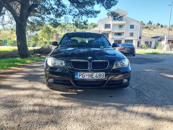 BMW - 320 - 2.0