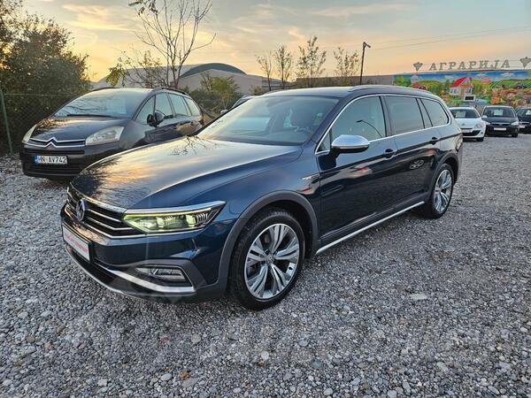 Volkswagen - Passat Alltrack - 2.0Tdi