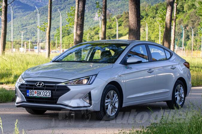 Hyundai - Elantra - 1.6