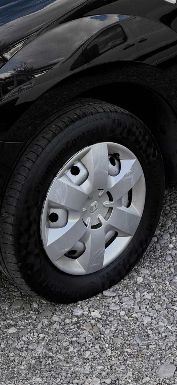 Fabričke felne i continental gume