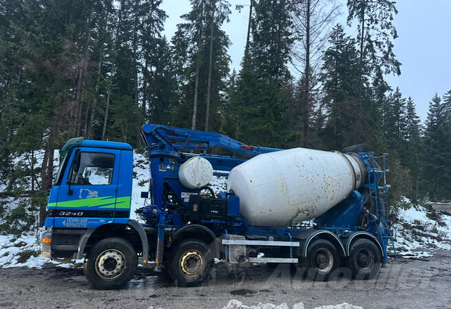 Mercedes Benz - 32-41