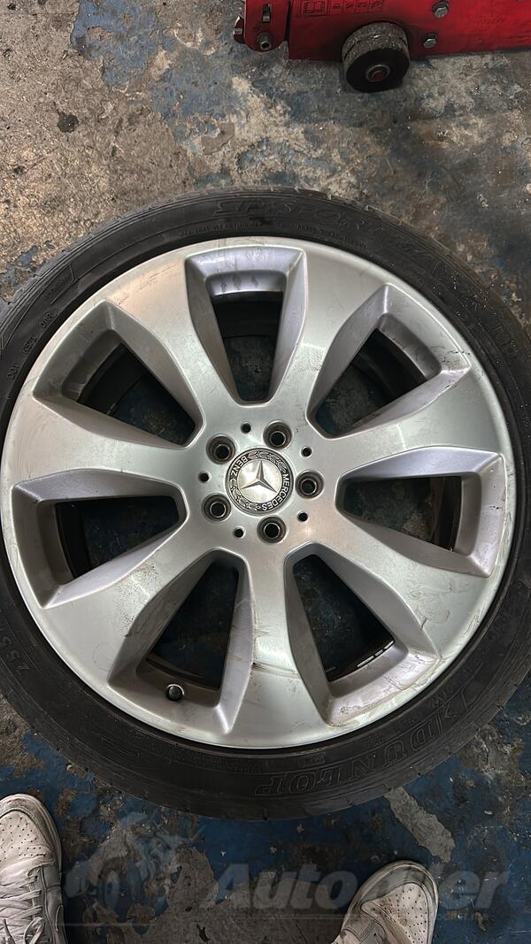 Fabričke felne i mercedes gume