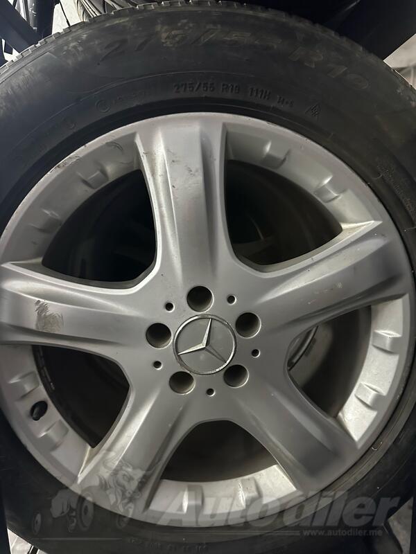 Fabričke felne i Mercedes gume