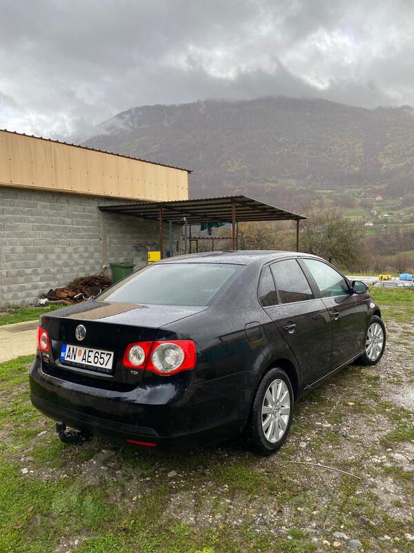 Volkswagen - Jetta - 1.9tdi