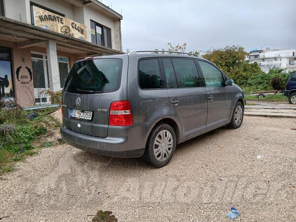 Volkswagen - Touran - 2.0 tdi 8v