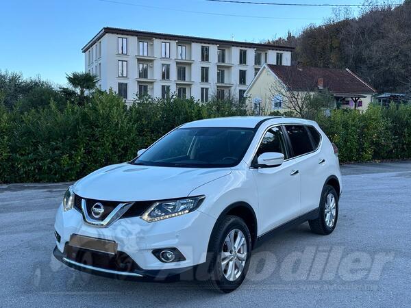 Nissan - X-Trail - 1.6
