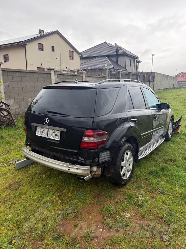Mercedes Benz - ML 320 - ml320
