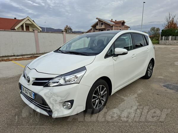 Toyota - Verso - 1.6d4d
