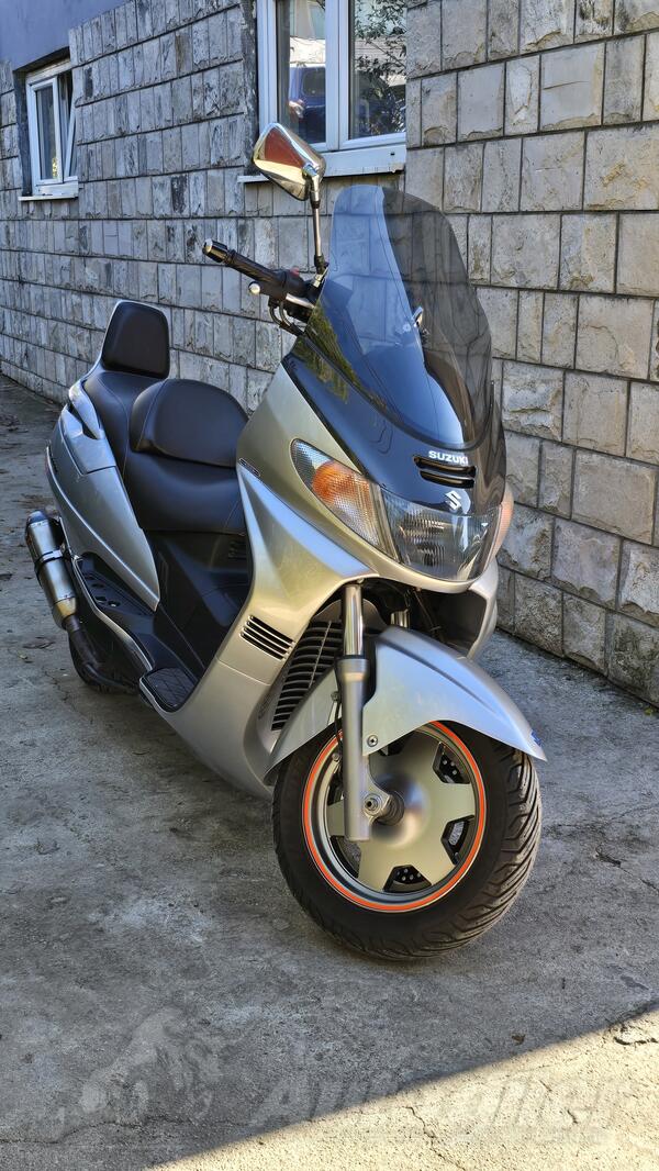 Suzuki - Burgman AN250