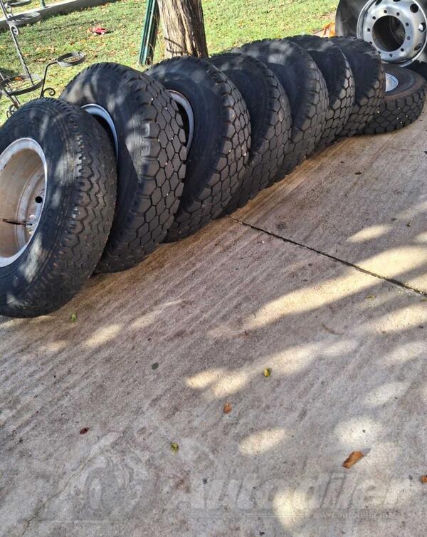 Michelin - 295/80/22.5 - Univerzalna guma