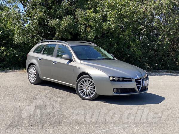 Alfa Romeo - 159 - 2.4 automatic
