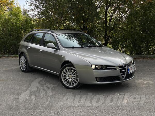 Alfa Romeo - 159 - 2.4 automatic