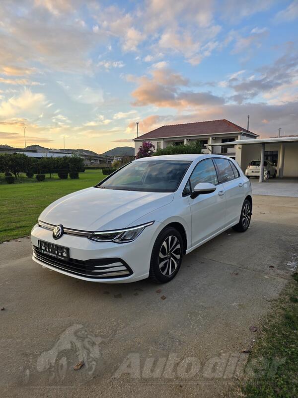 Volkswagen - Golf 8 - 2.0 TDI DSG 2022