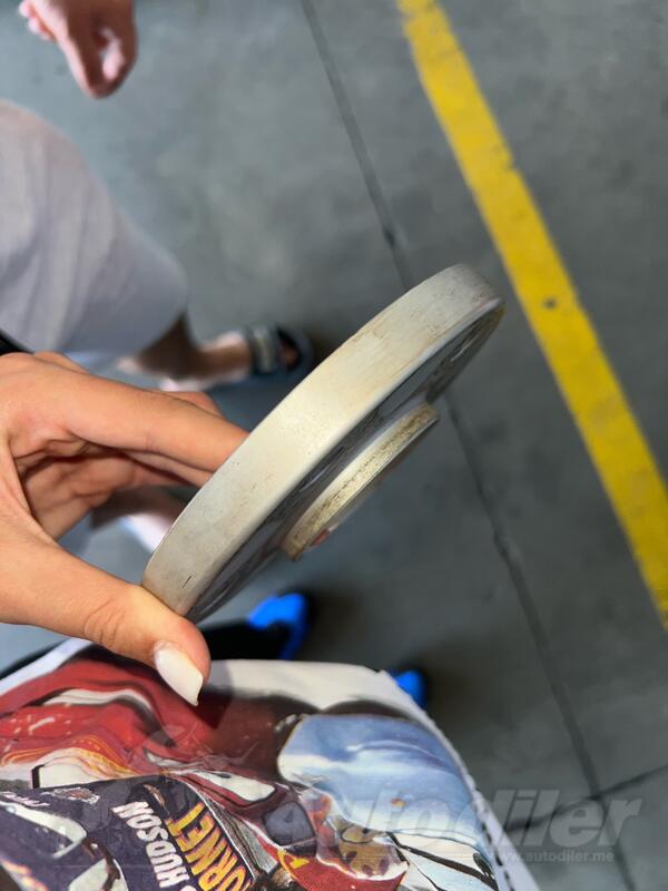 Distance 16 mm - 5x112